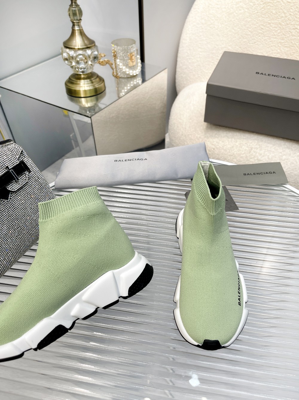 Children's shoes child